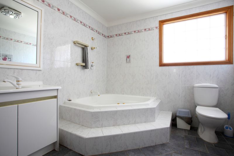 Top Bathtub Installation Companies in Lithonia, GA